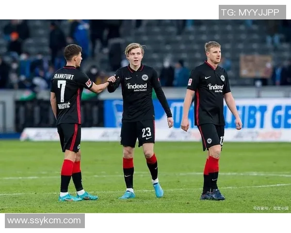 比勒费尔德主场迎战斯图加特双方争夺三分的精彩对决分析